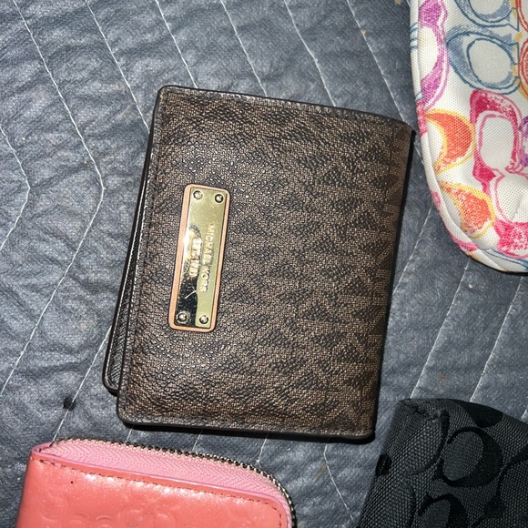 Coach and Michael kors purse and wallets - Picture 7 of 12